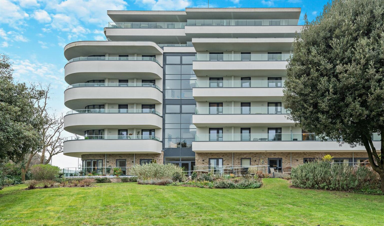 ThcEIC1r8EixhZCX1A3wJw