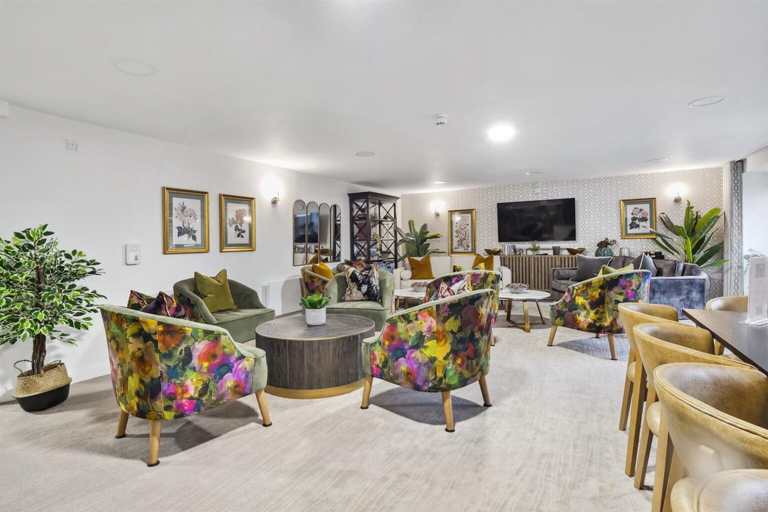 oKUwID0_x0meS_zWViT7PQ