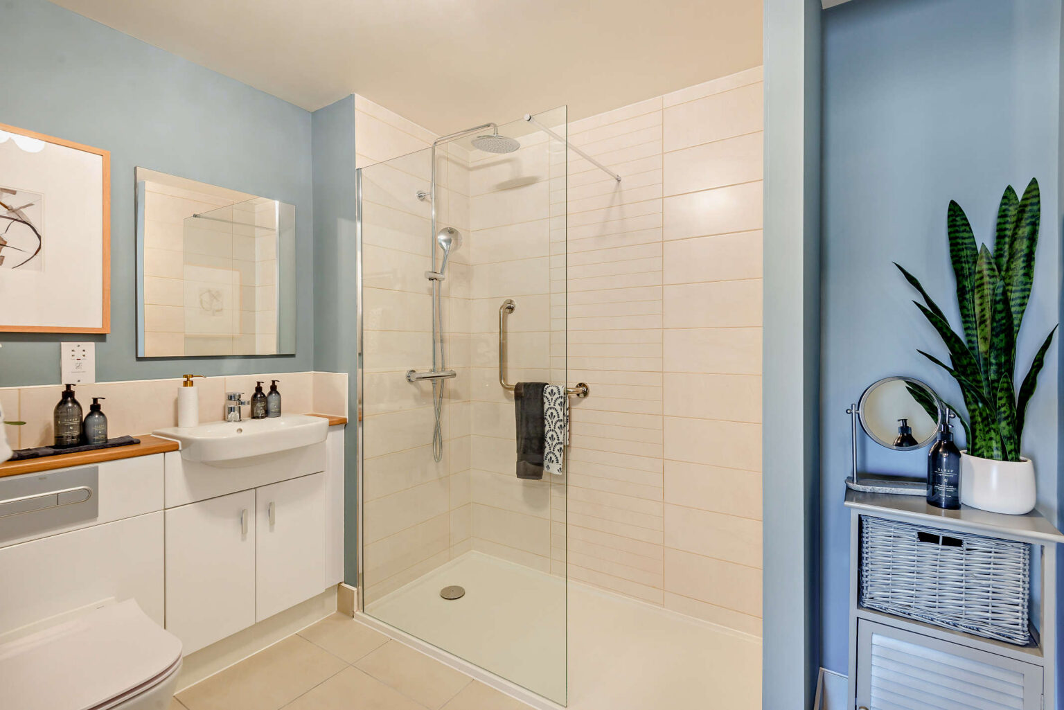 2326_KWD_SML_RL_SHW_APT_2_2