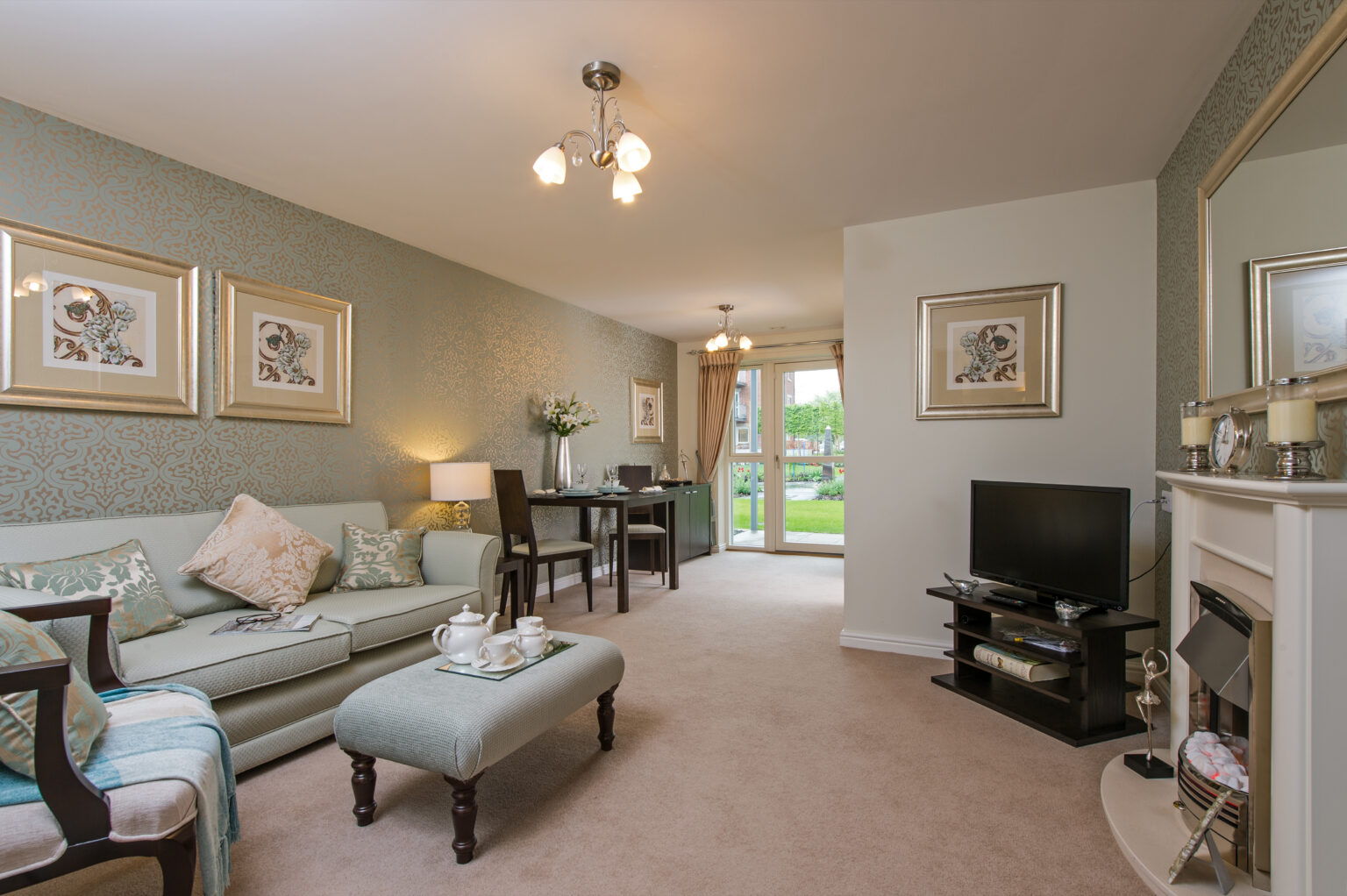 Lady Susan Court  - Basingstoke - Living area