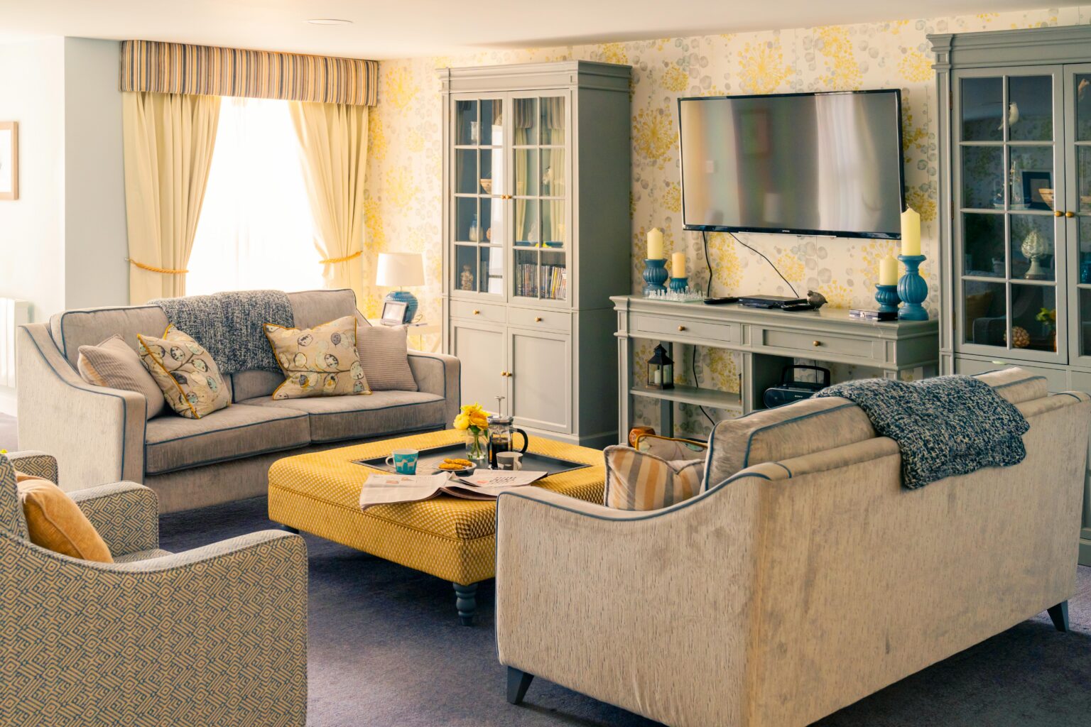 2339_STH_SYM_RL_COL_3