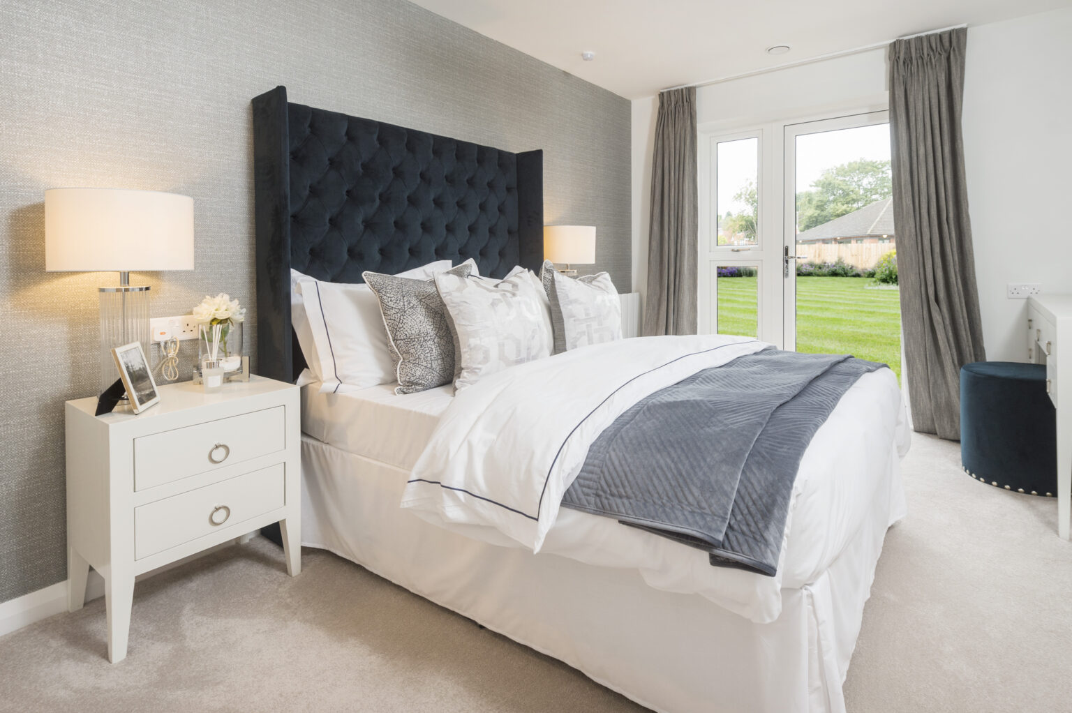56535093237 - Deans-Park-Court-2bed-Apart-29