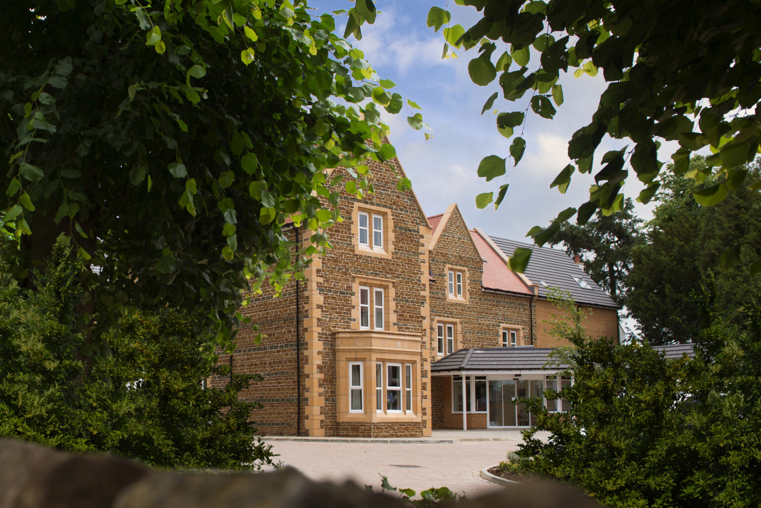 Wardington_Court_Exterior_03