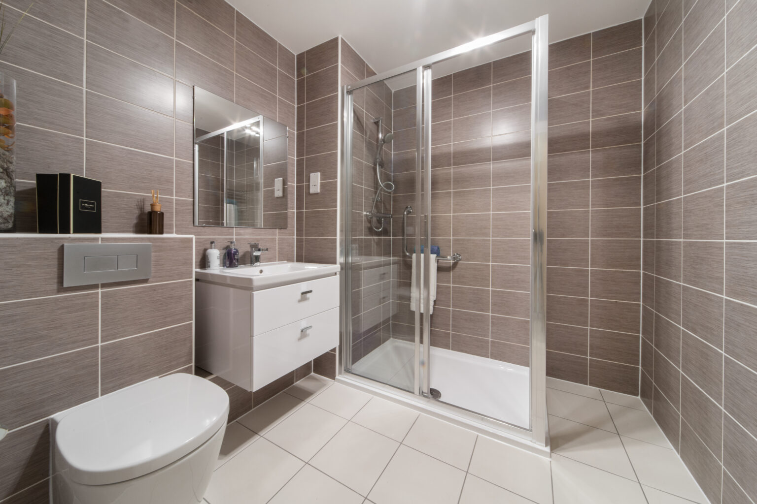 Humphrey court, Stafford Shower room